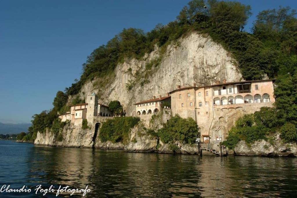 Nido Dei Gelsi Vicino Al Lago Free Parking Интра Экстерьер фото